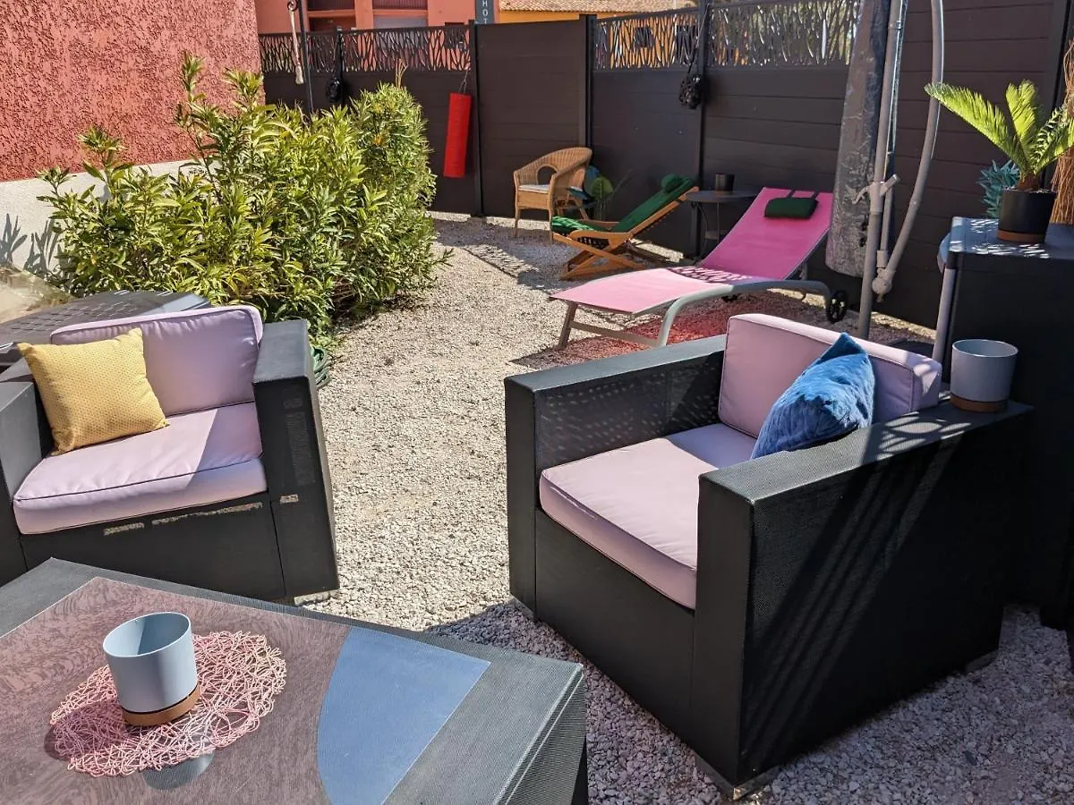 Apartment L'Instant Mer - Bord De Mer - Studio Avec Grand Jardin A La Capte Hyeres France